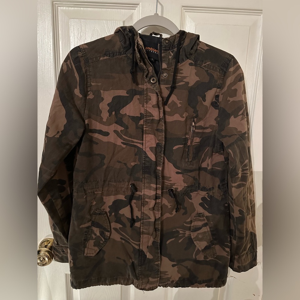 Ambiance Outerwear Camo Utility Jacket | Size M